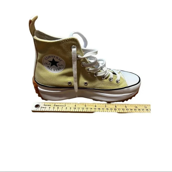 Unisex Run Star Hike Platform Converse sneakers. - Picture 11 of 15